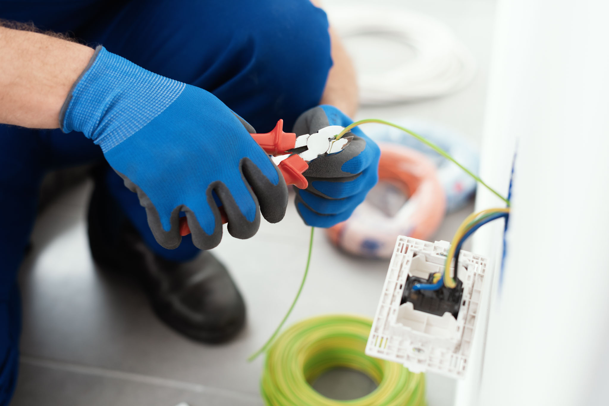 A leaky faucet, choose WyattWorks for your plumbing company in Ohio & North Carolina. 