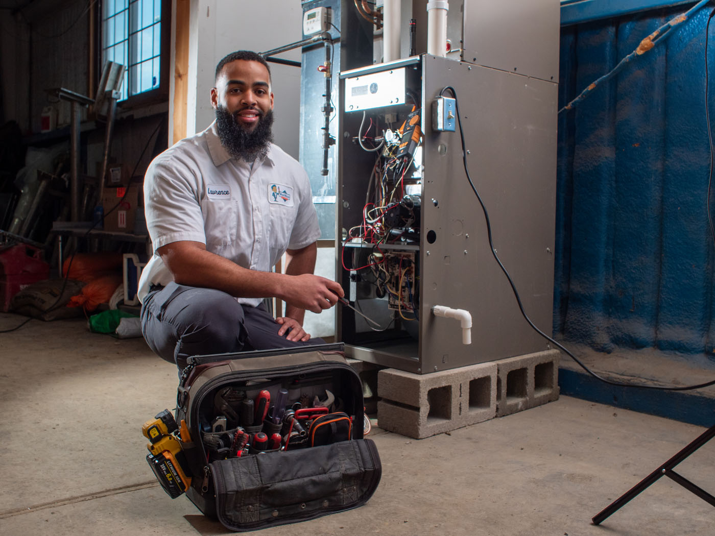 A WyattWorks technician performing heat pump services in Ohio & North Carolina {fran_state_abbrev},.